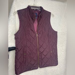 Gap maroon/purple puffy vest size M